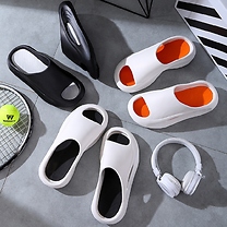 Men's Summer Sliders - 2 Styles, 3 Colours, 3 Sizes!