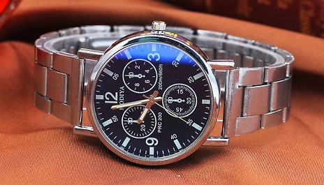 Men's Stainless Steel Quartz Watch - 2 Colours